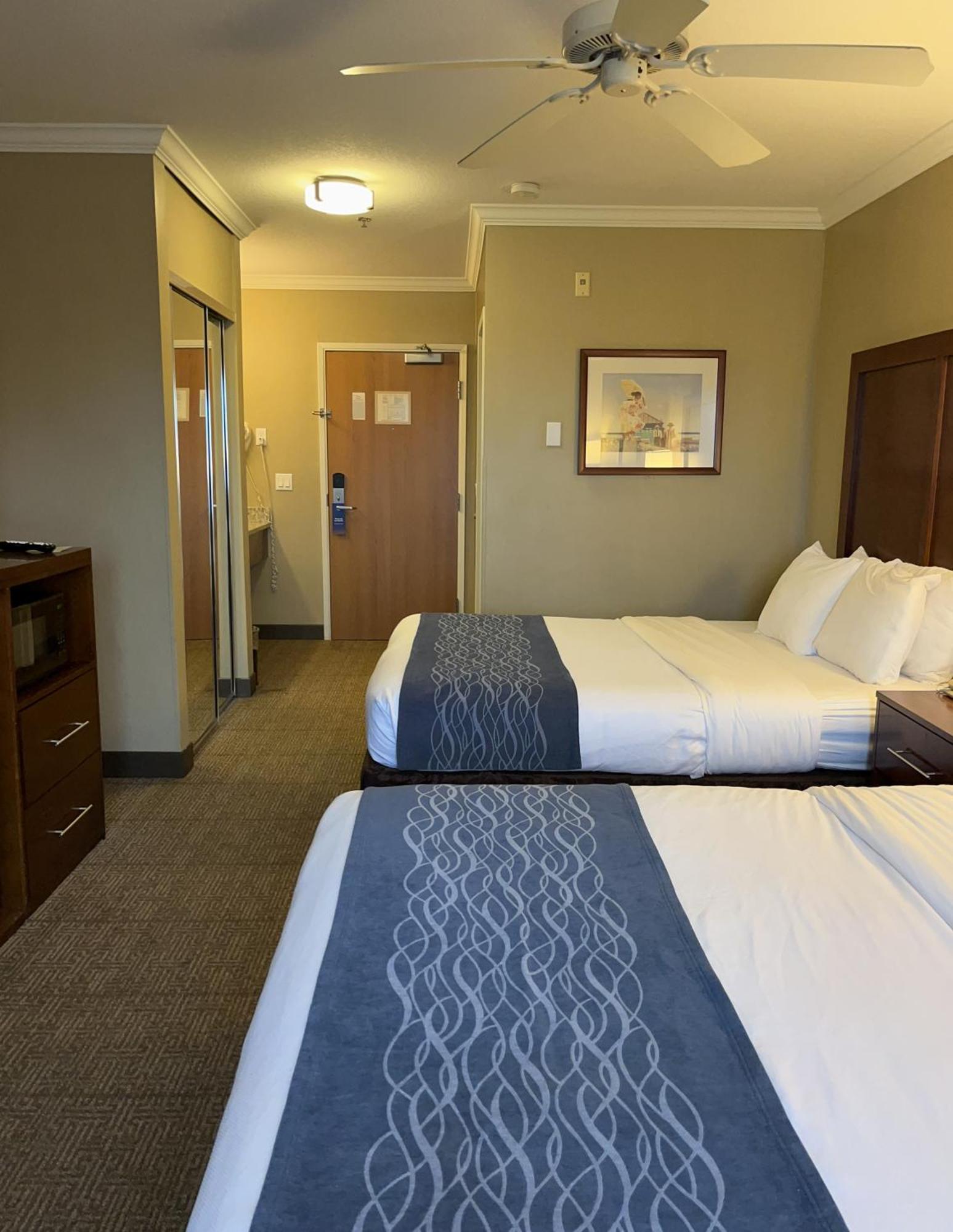 Comfort Inn & Suites Ocean Shores Bagian luar foto