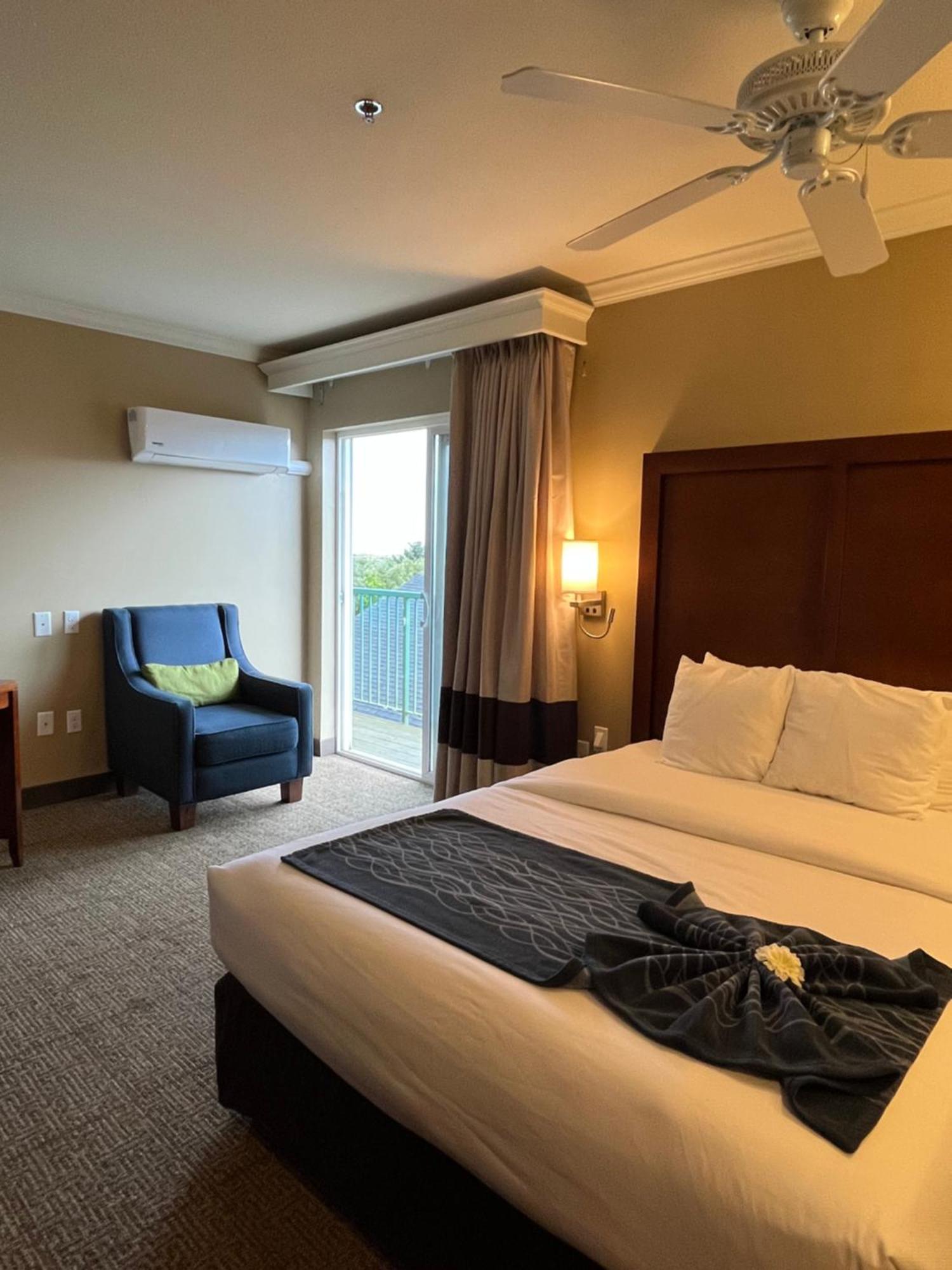 Comfort Inn & Suites Ocean Shores Bagian luar foto