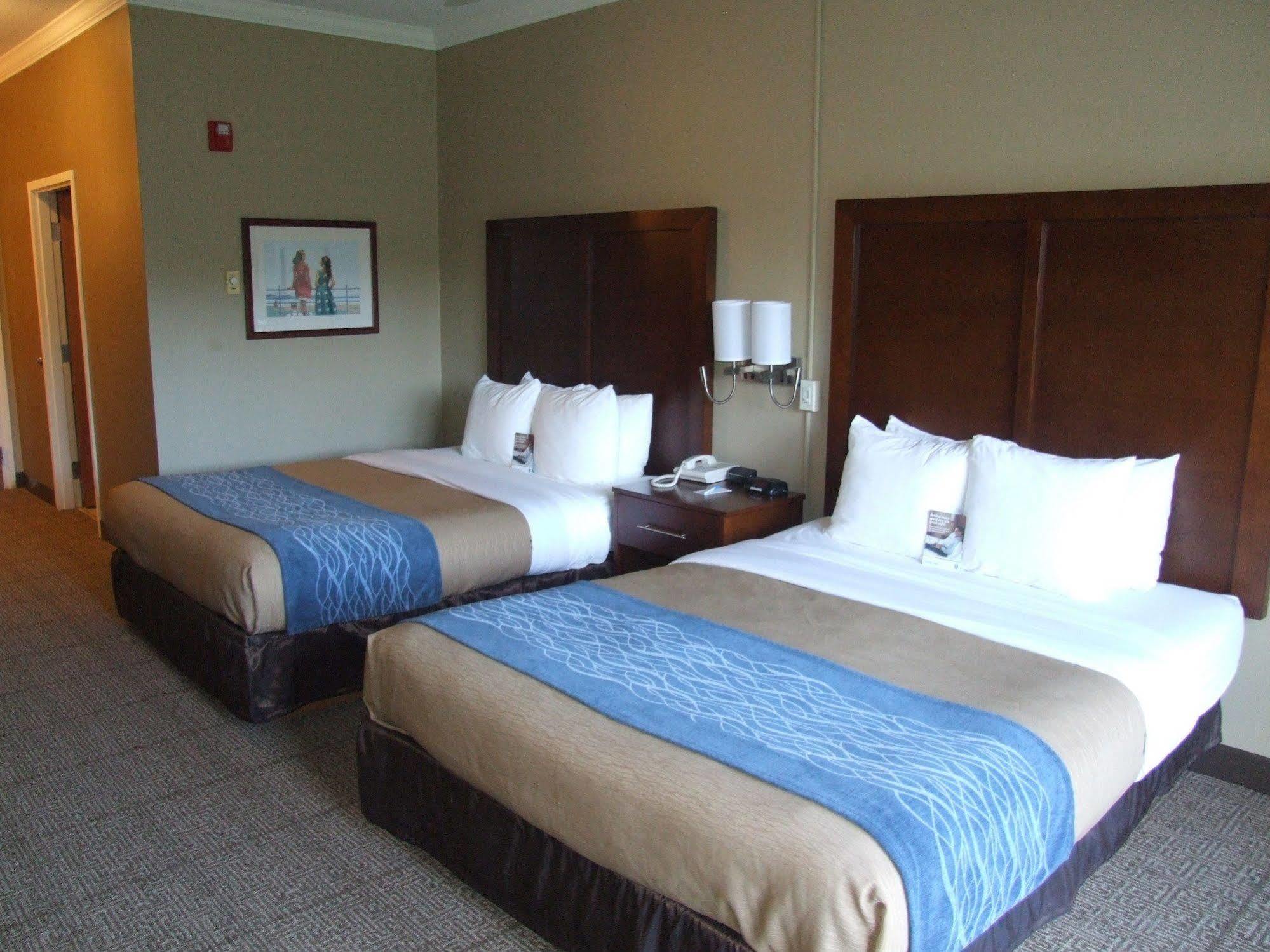 Comfort Inn & Suites Ocean Shores Bagian luar foto