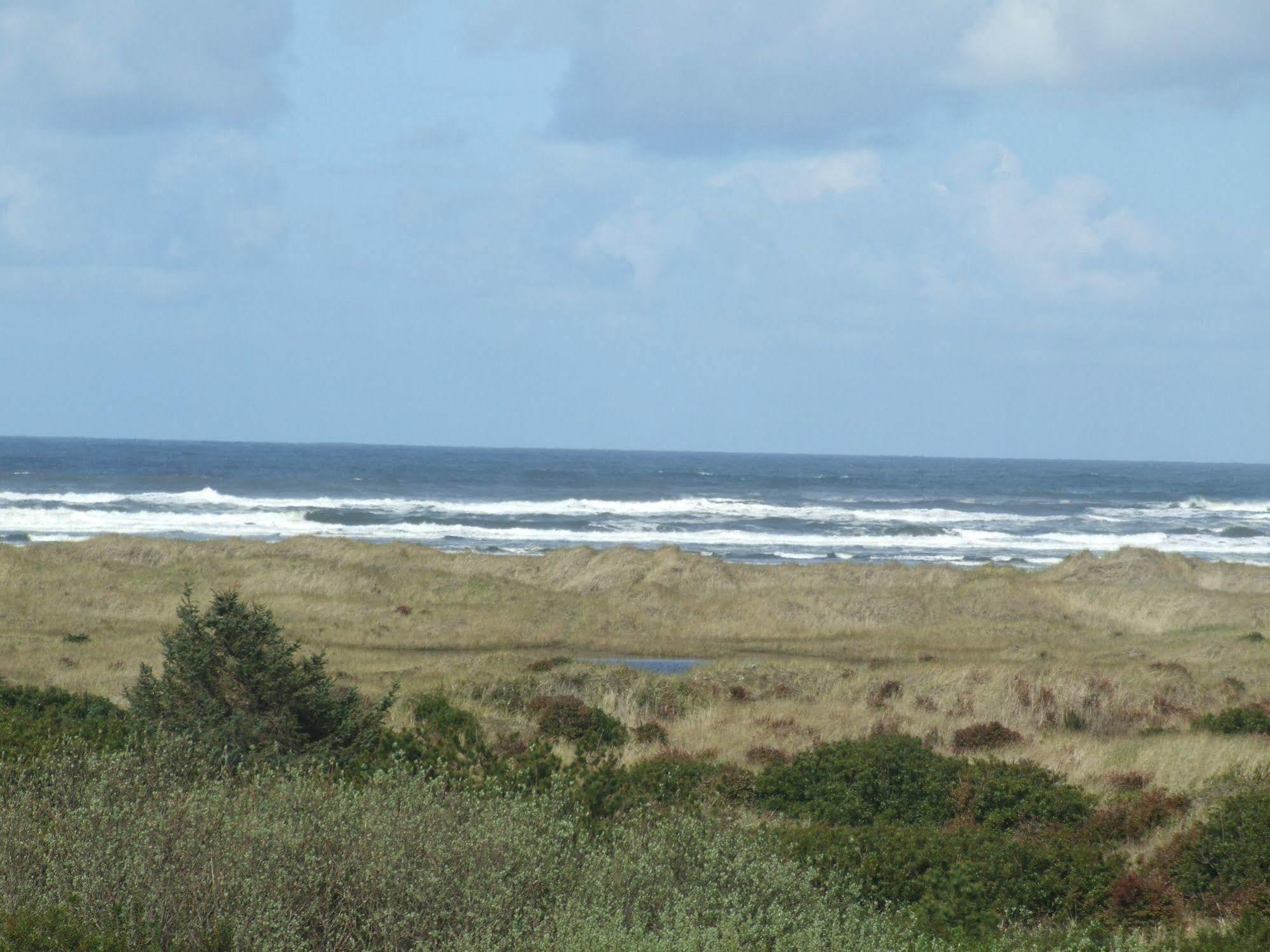 Comfort Inn & Suites Ocean Shores Bagian luar foto