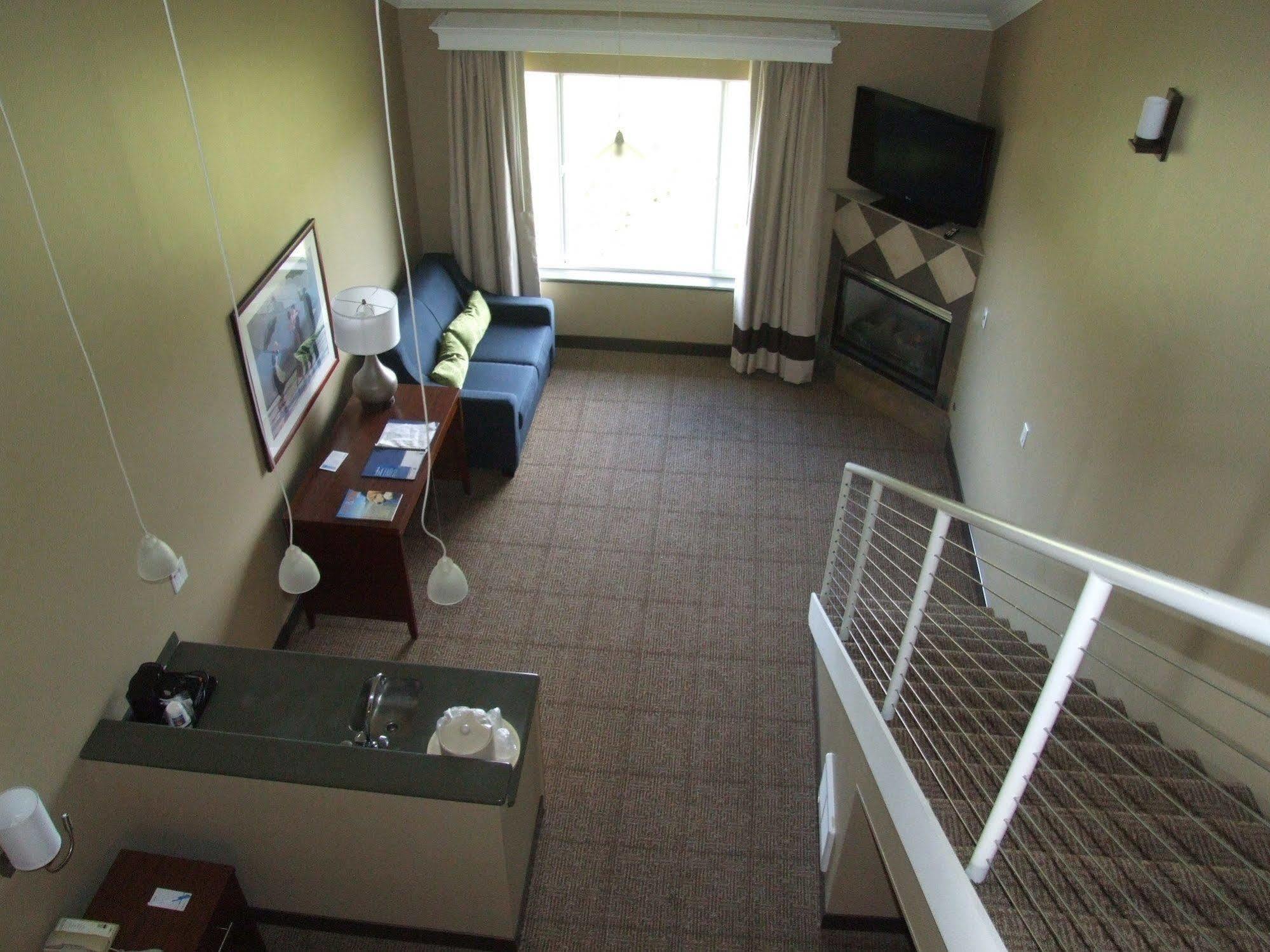 Comfort Inn & Suites Ocean Shores Bagian luar foto