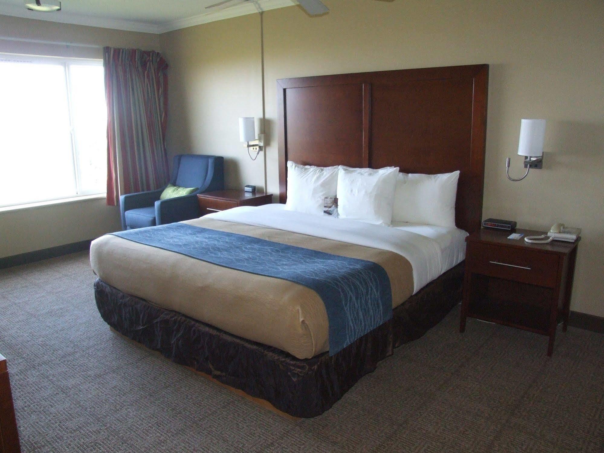 Comfort Inn & Suites Ocean Shores Bagian luar foto